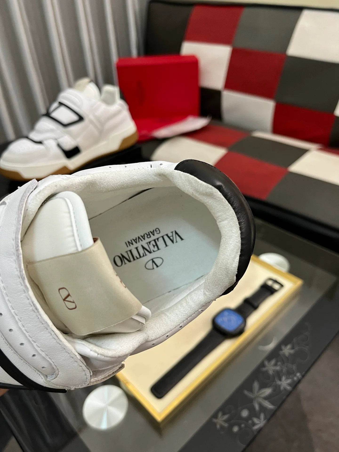 Men's shoes 💰540⌚️⌚️ VALENTINO Valentino's 2025 SS spring and summer new hot casual sports shoes, imported elastic cloth upper ➕The heel is Warren's exclusive rivet shape. The whole is very representative, the combination outsole is really easy to wear and very comfortable on the foot~, classic, comfortable and versatile! Size: 38-443️⃣Colors available